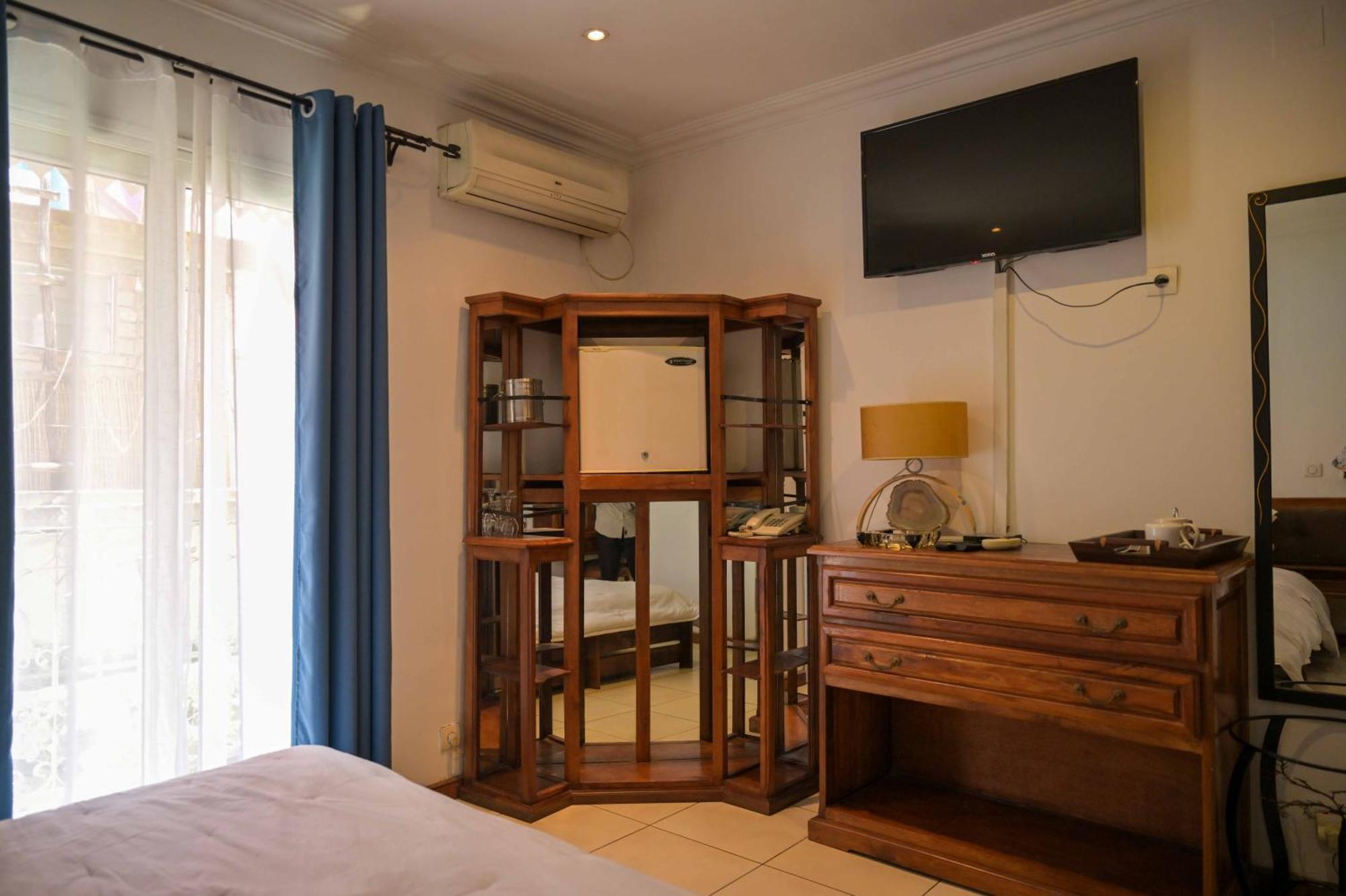 Hotel Brajas Антананариву Екстериор снимка